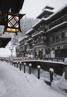 雪の銀山温泉