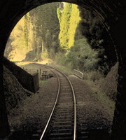 トンネルから見える風景