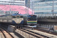 東海道線と１１３系横須賀線の電車の並び