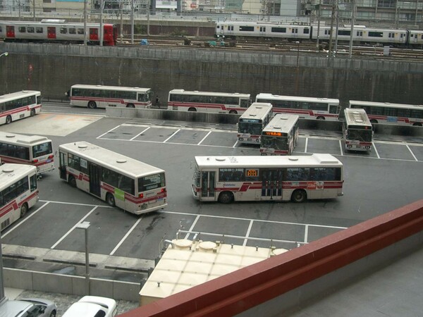 バスがいっぱい