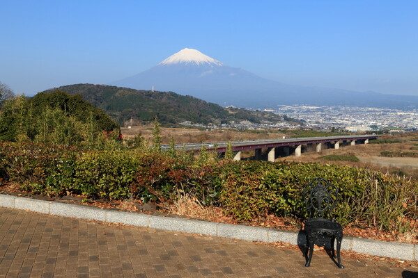 正月の富士山と椅子