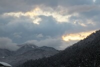 間もなく朝日の出の時間ですが・・