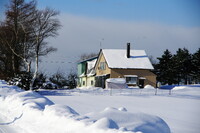 雪原の一軒家