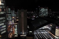 大阪駅の夜