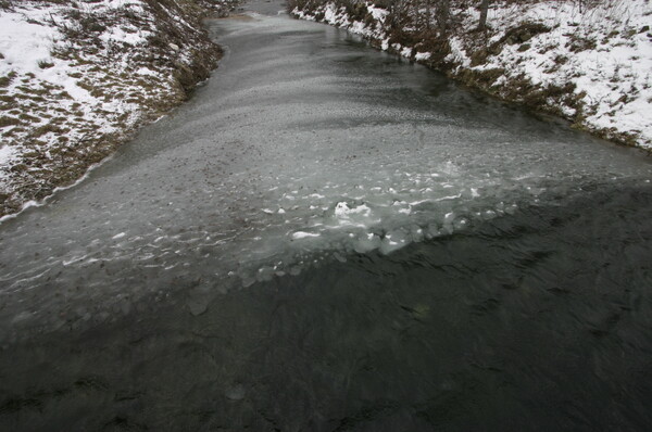 凍河