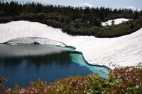 八幡平の初夏　残雪