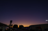 日の出20分前の空