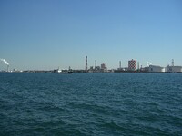 海芝浦駅ホームからの風景