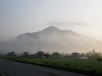 早朝の筑波山