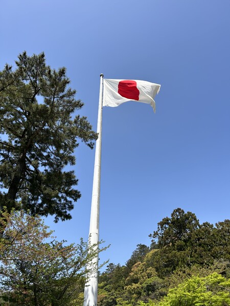 日の丸と快晴