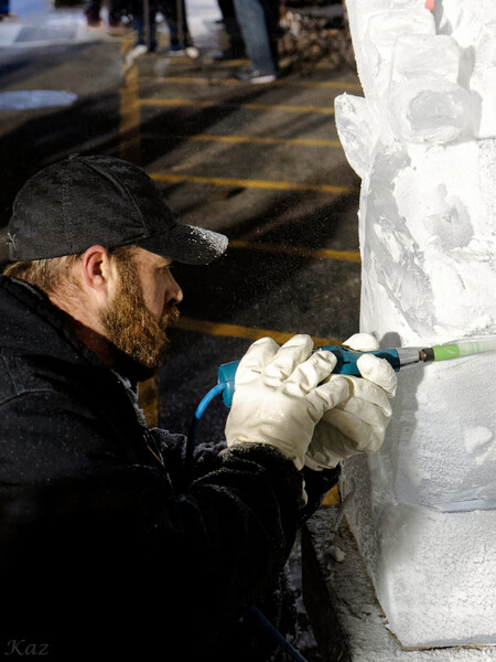 Ice Sculptor