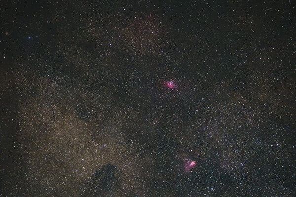 わし星雲とオメガ星雲
