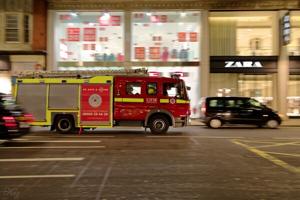 ロンドン消防車の【動感】