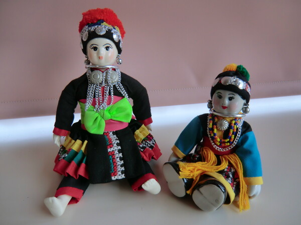 タイの民族衣装の人形