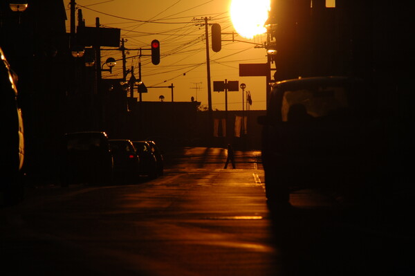街中の夕日