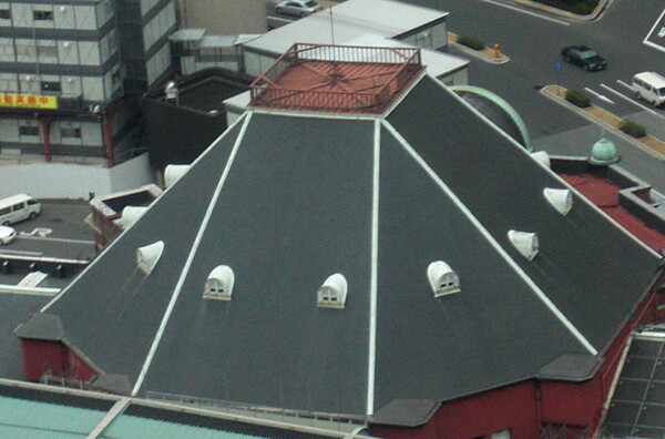 東京駅の駅舎屋根