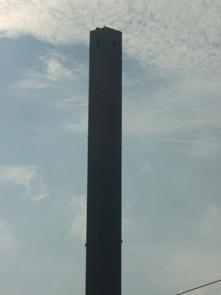 高さ210mの煙突