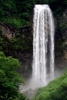 雨の奥飛騨　平湯大滝