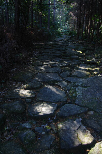石畳の路