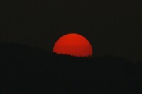 【変化】真っ赤な太陽