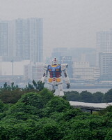 ガンダム立像遠景