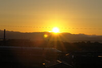 日の出と新幹線