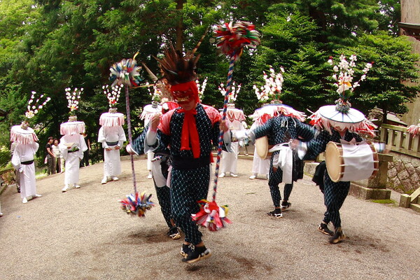 【締】　花笠祭り