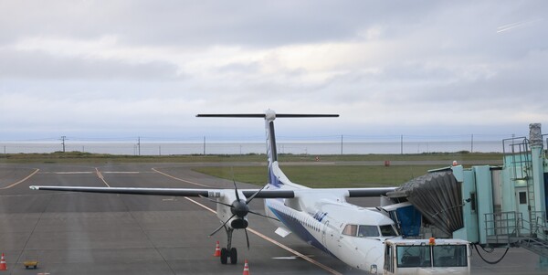 ボンバルディア DHC8-Q400＠稚内空港
