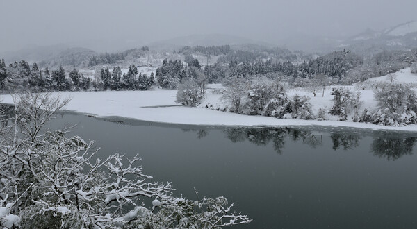 最上川冬景色