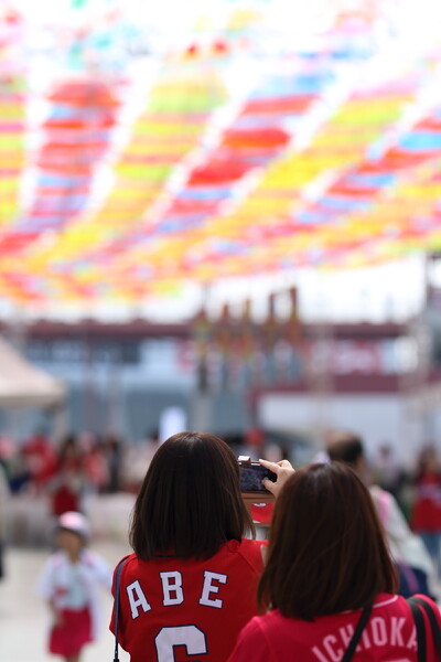 広島マツダスタジアム10周年イベント　かさ祭り