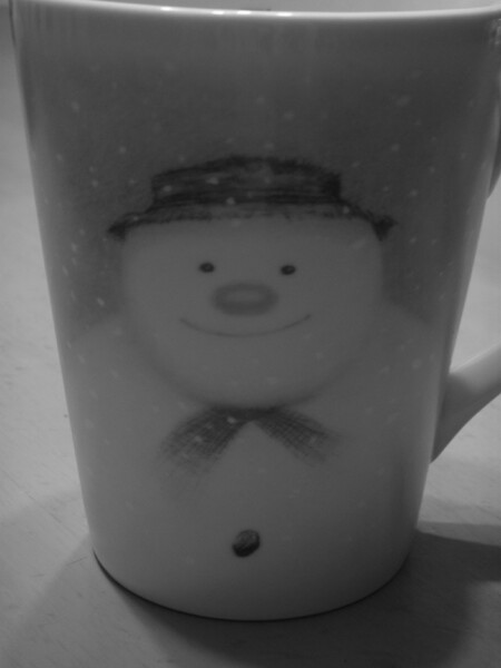 【モノクロ】暖かいコーヒーカップ♪