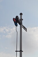 新橋駅前の腕木式信号機