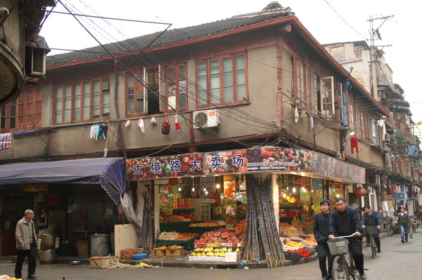 上海　フルーツ店