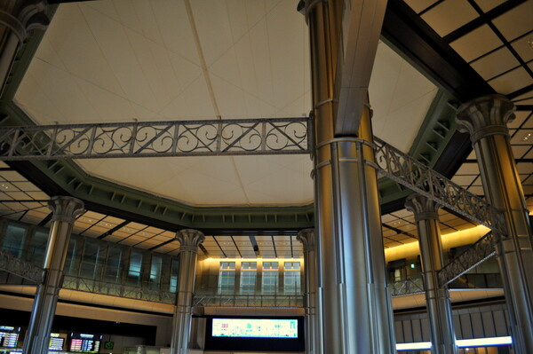 東京駅舎のドーム部分