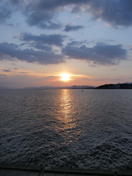 松江の夕日