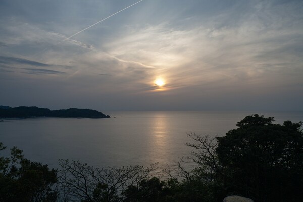 日本海の夕暮れ。