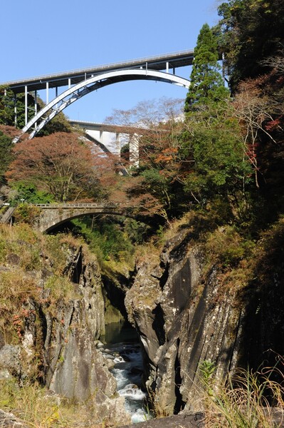 天空の三橋　（高千穂峡にて）