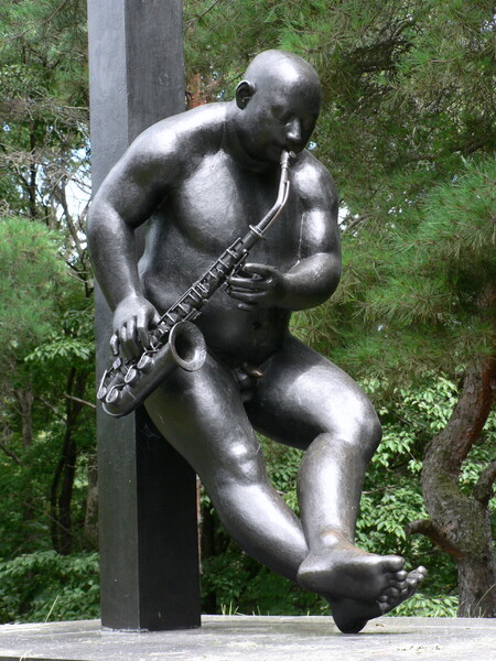 茶臼山動物園の野外彫刻