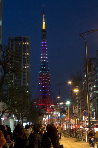 ５色の東京タワー