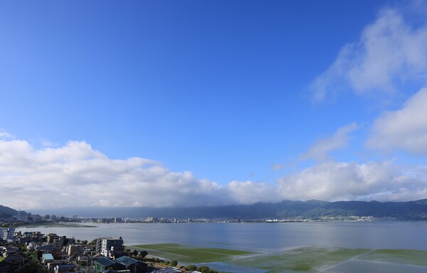 盆明けの湖