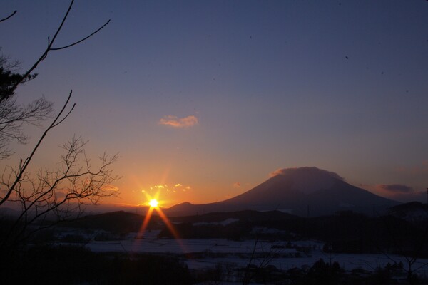 【夕日】　岩手山　一年のフィナーレ
