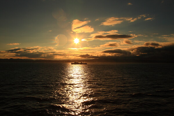 津軽海峡夕景不発