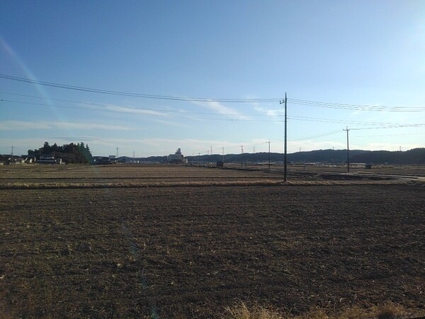 2月最初の日の水田の景色
