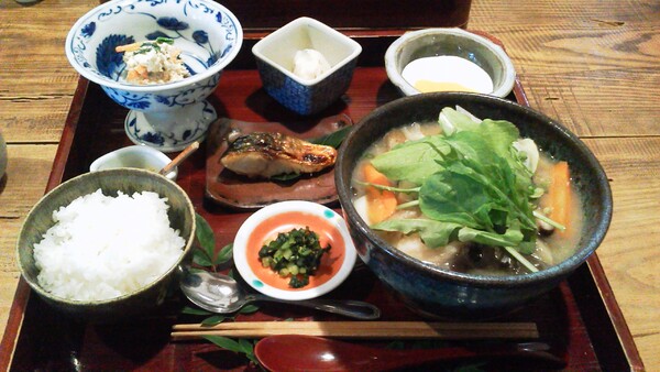 【紅】鼻水太朗食する