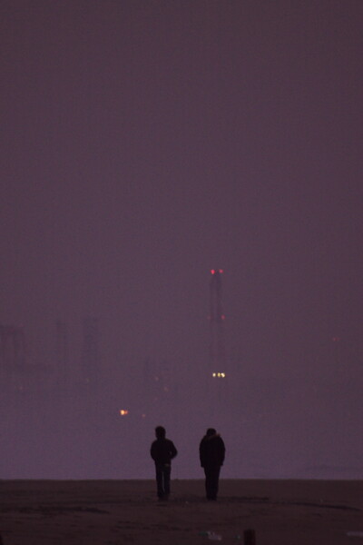 霧中の街へ