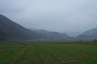 朝日の出の時間ですが・・雨が。