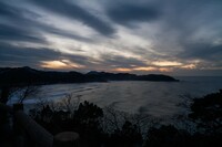 日本海の日没。