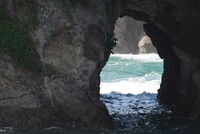 海の洞門