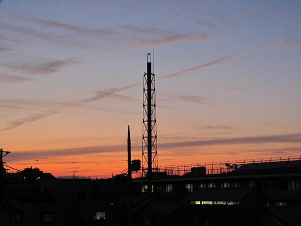 送り盆の夕焼け