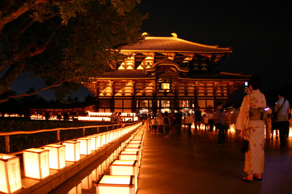 東大寺万燈供養会